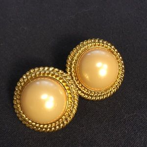 Faux pearl and gold pierced earrings